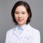 老年人打篮球时应如何进行适当的力量训练?_2